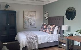 Fevertree Cottage
